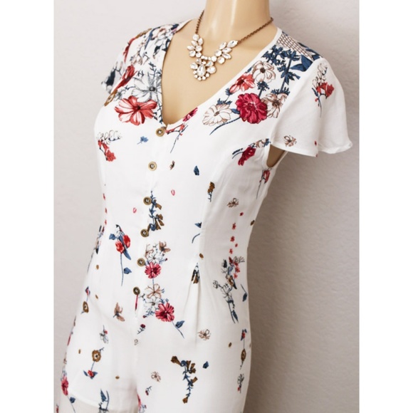 White Floral Button Front Culotte Crop Jumpsuit - Picture 3 of 8